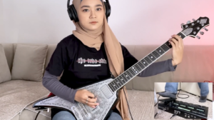 看完她弹吉他后，我觉得我不想再弹吉他了-古桐博客